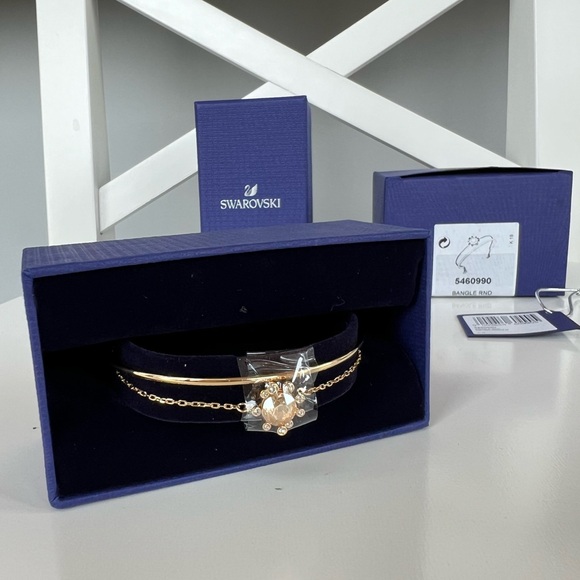 Swarovski Olive Bangle Brand New - Picture 3 of 4